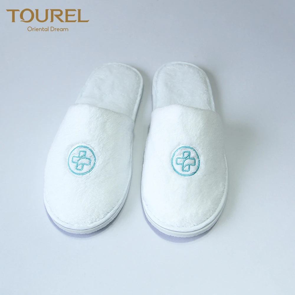 Hotel Amenities Hotel Room Disposable Slippers Eco-friendly Plush Material Unisex Closed Toe Wholesale Custom