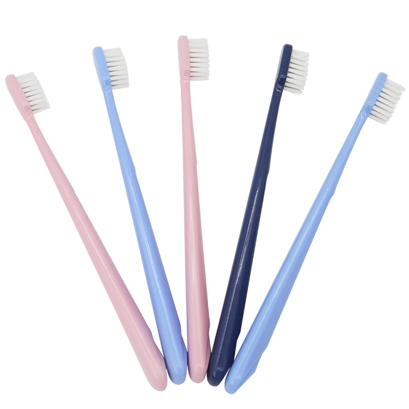 Brosse à dents d'hôtel avec logo personnalisé et brosses à dents jetables à brins souples pour équipements hôteliers