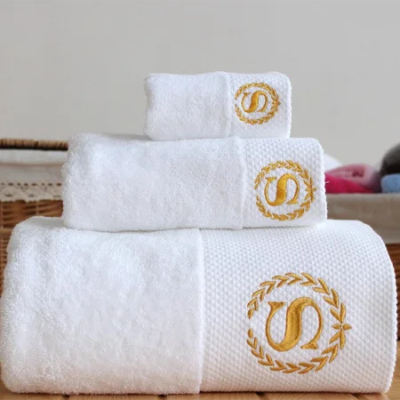 Ensemble de serviettes d'hôtel 5 étoiles Premium Bordeaux Blanc Taille 70*140 670g Serviettes tricotées à séchage rapide Jetables et compressées