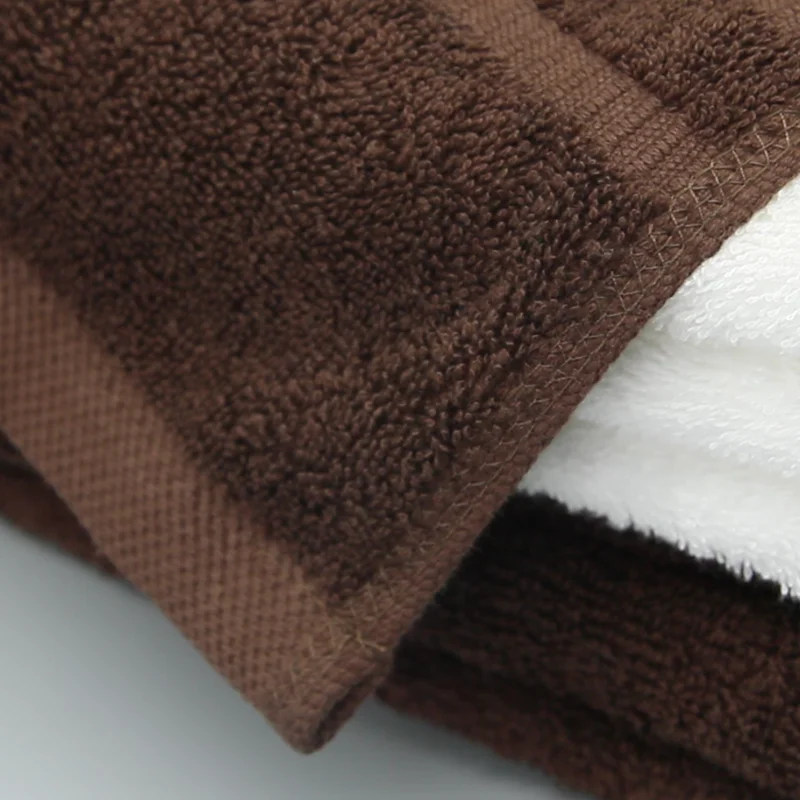 Serviette de luxe blanche lavable à logo brodé, uni, jetable, compressée, à séchage rapide pour hôtel, 80 x 180 cm, 600-800 g/m²