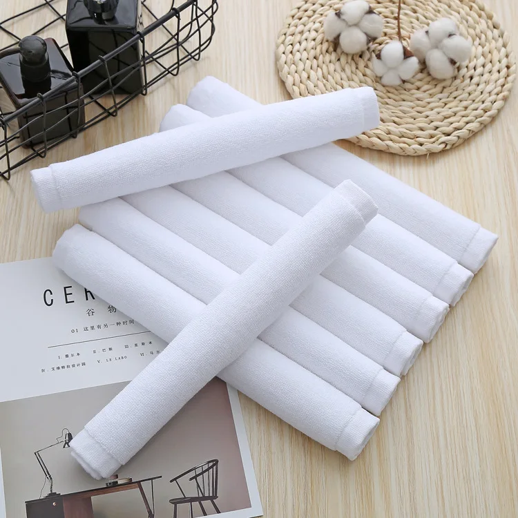 Ensemble de serviettes de bain jetables économiques de luxe 70*140 cm pour hôtel, léger, tricoté, serviette de bain compressée Caractéristique