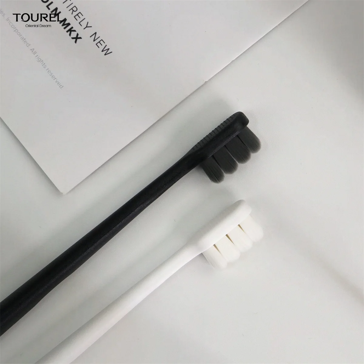 Luxury Star Hotel Amenities Bathroom Kit Customized Eco-friendly Hotel Bathroom Amenities Kit Disposable Toothbrush For Hotels