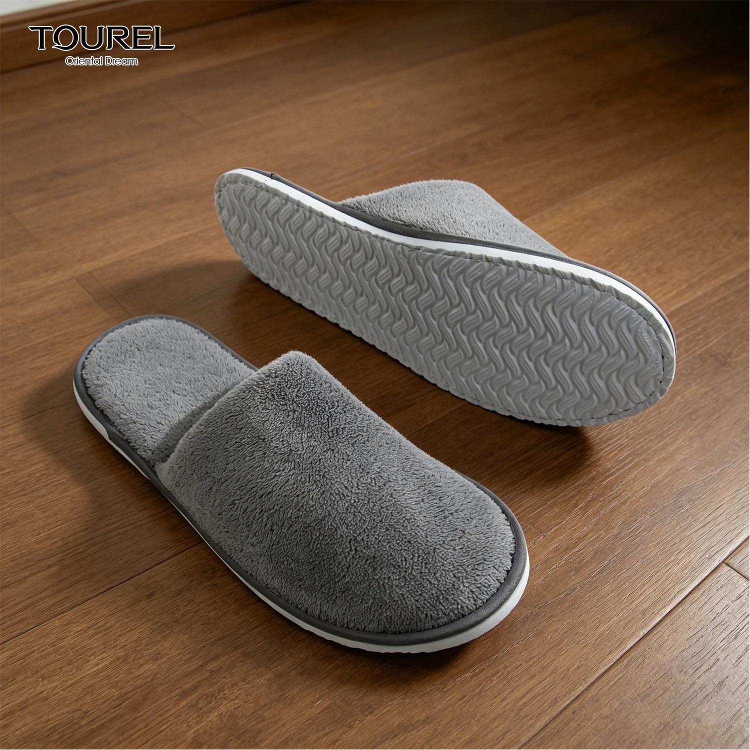 Chaussons de luxe pour invités, souples et confortables, à bout fermé, avec logo personnalisé, articles d'hôtel jetables en molleton corail pour hôtel 5 étoiles