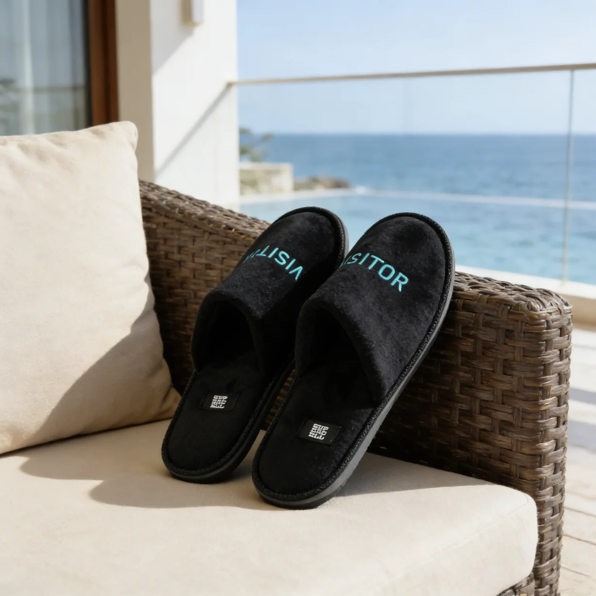 Chaussons d'hôtel en velours de coton de gros avec logo personnalisé pour hôtel boutique et client B&b