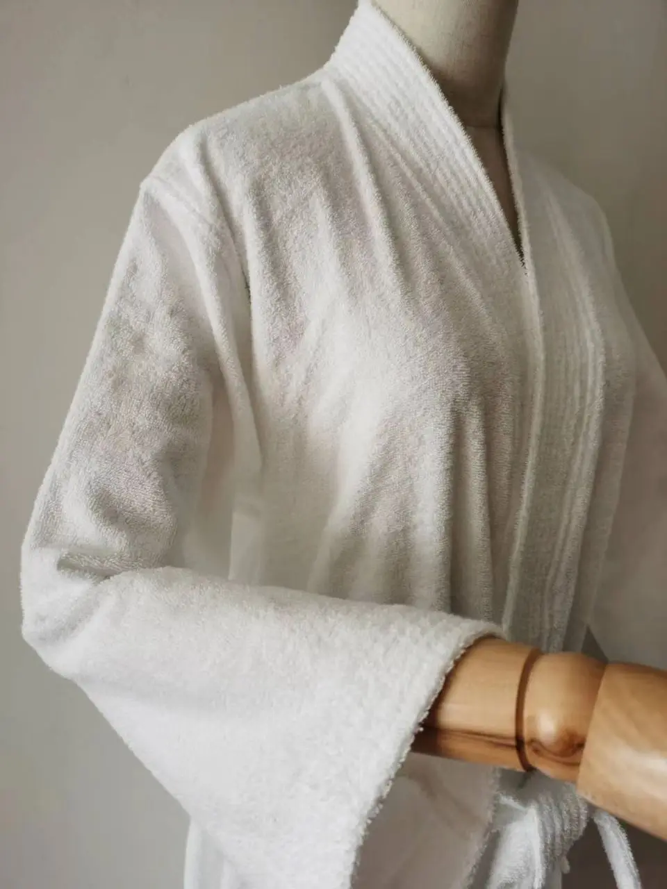 Terry 100% Cotton Hotel Bathrobe For Men And Women Customized Color & Size