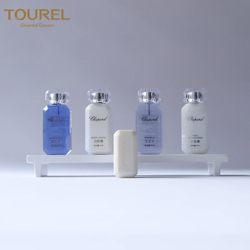Shampooing en gros, gel douche, après-shampooing, lotion pour le corps et articles de toilette cosmétiques pour hôtels et voyages