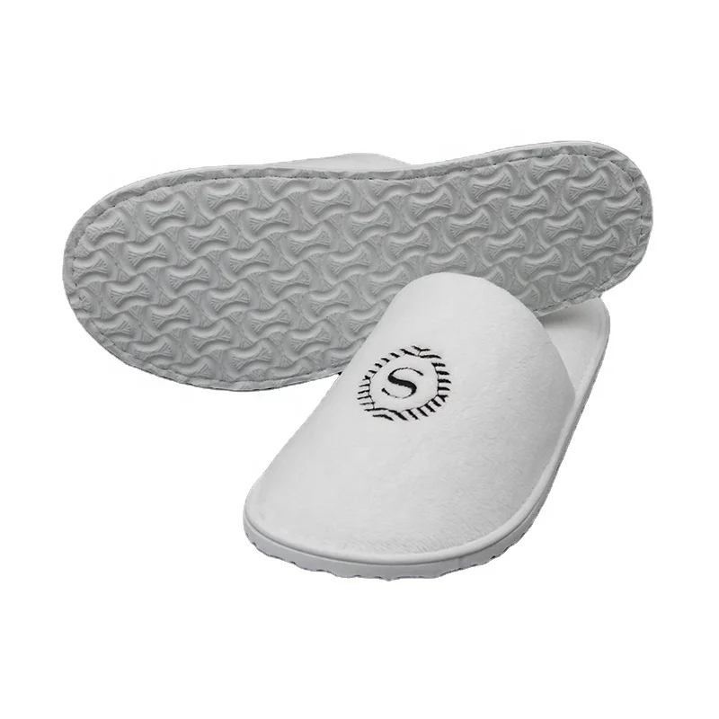 Zapatillas de hotel de lujo al por mayor de terciopelo suave premium con logotipo personalizado para mujer unisex vell&oacute;n de coral zapatillas desechables para hotel spa