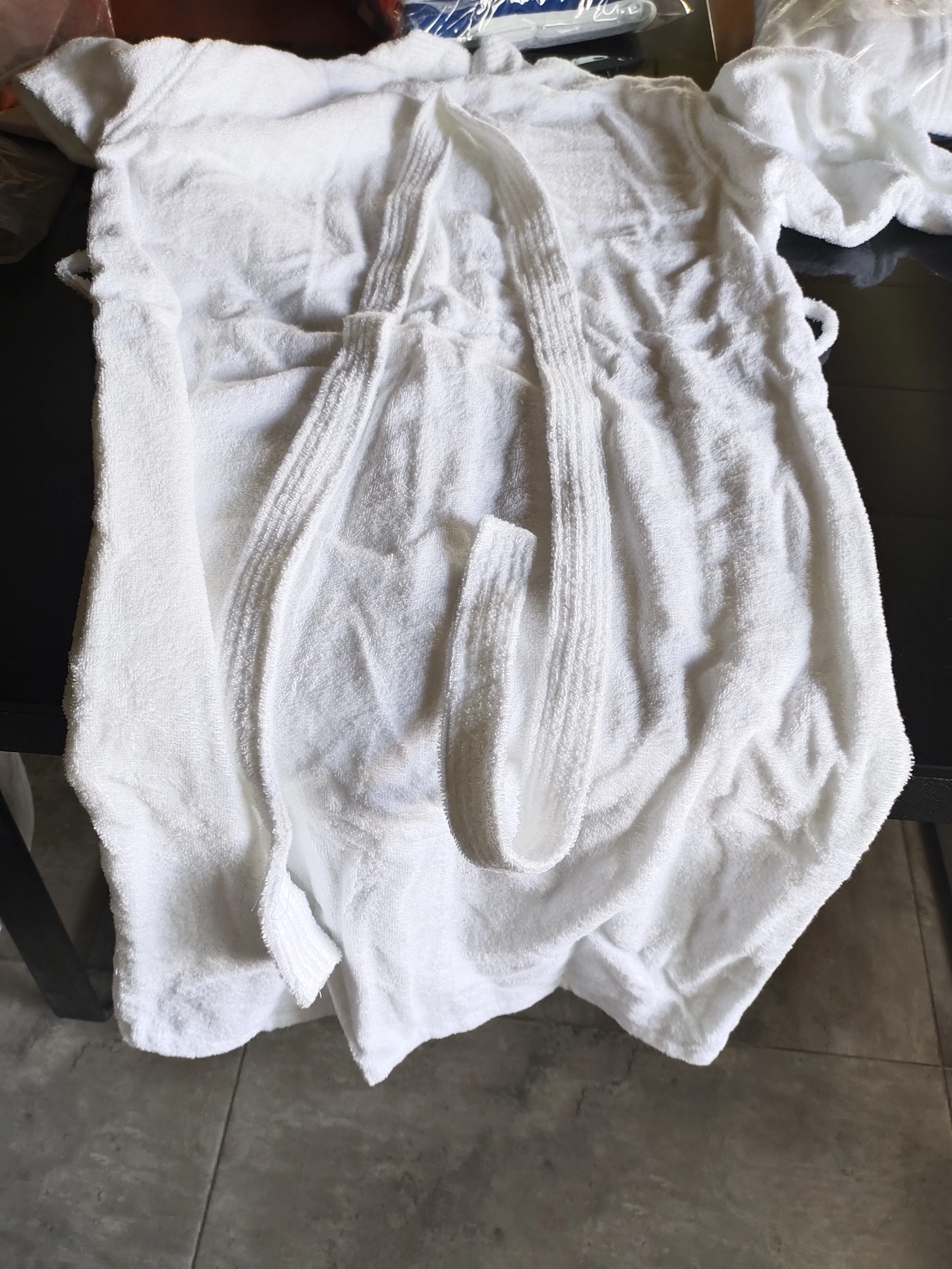 Peignoir en molleton corail à col en V pour femme, 5 étoiles Hilton, coton, nouveau design chic pour hôtel, col châle pour été et printemps